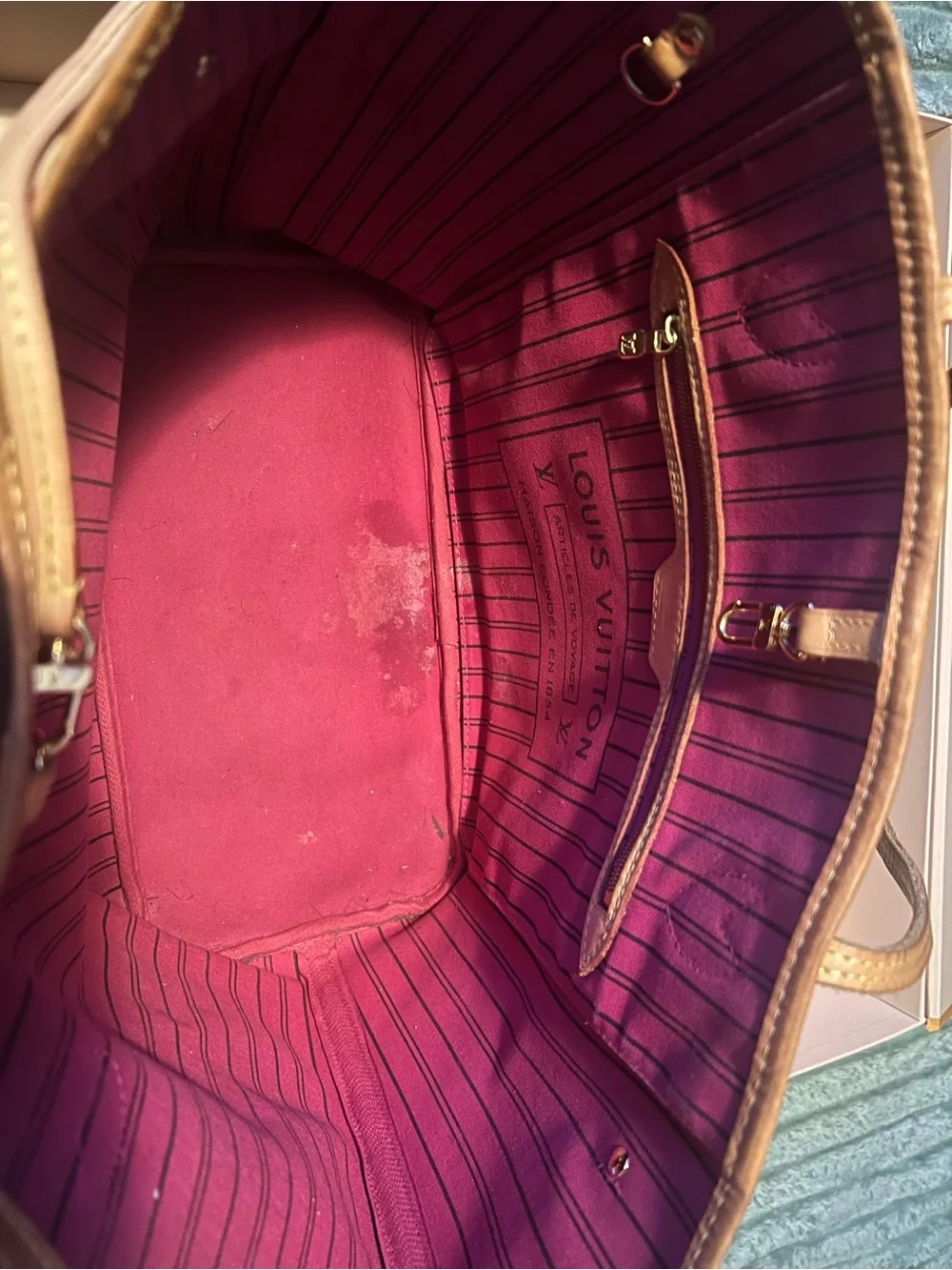 Louis Vuitton Brown Monogram Neverfull Tote with Pouch - Picture 3 of 4